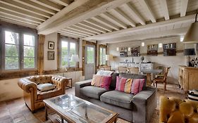 La Maison Des Muses
